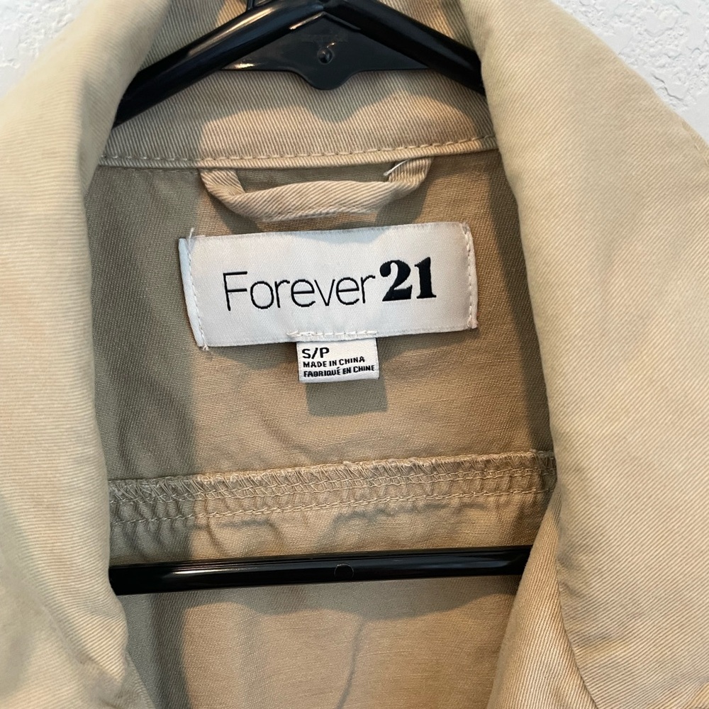 Forever 21 Tan Cargo Utility Jacket Women’s Size Small - Picture 2 of 10